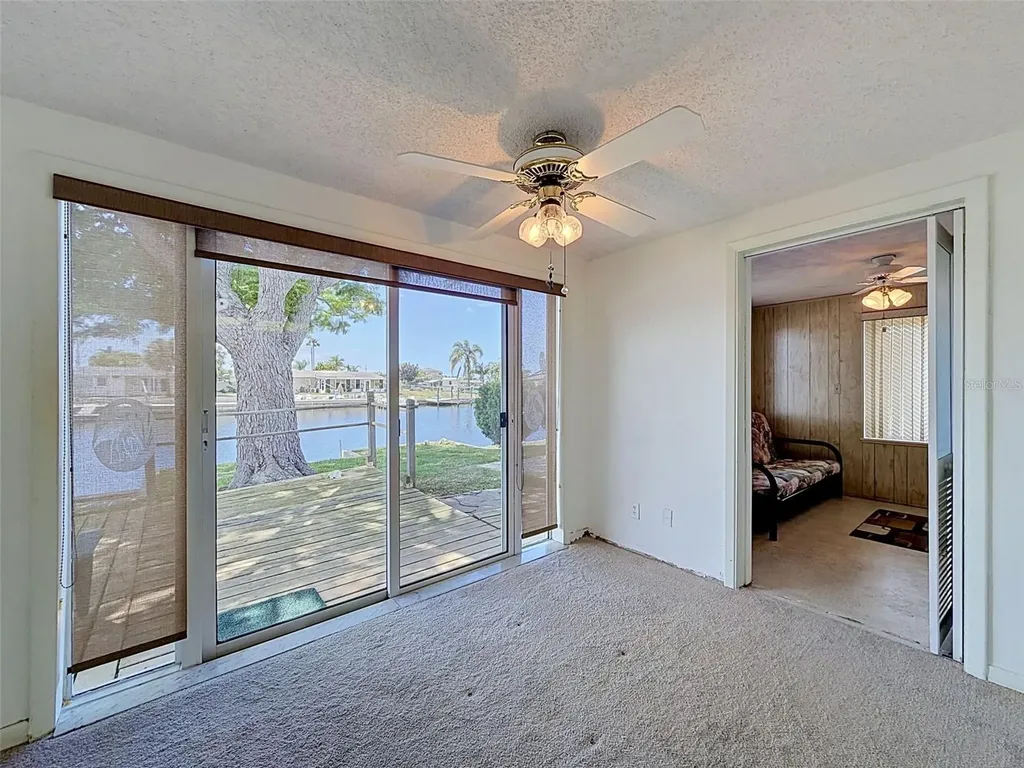 12813 3rd Isle Hudson FL 34667