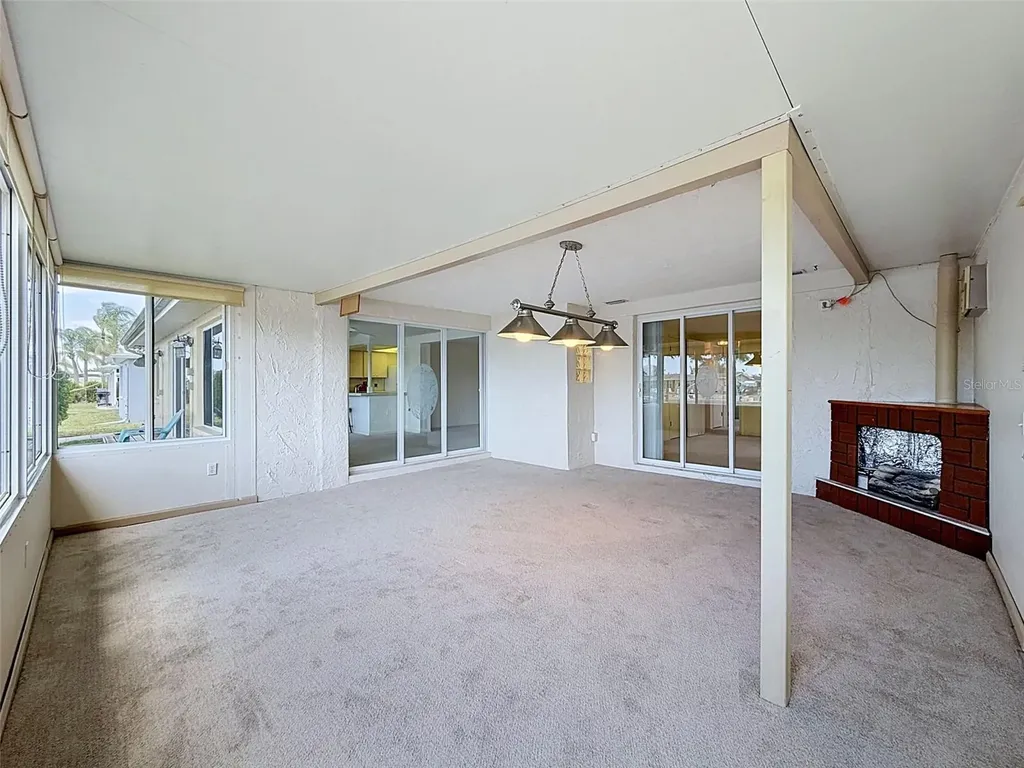 12813 3rd Isle Hudson FL 34667