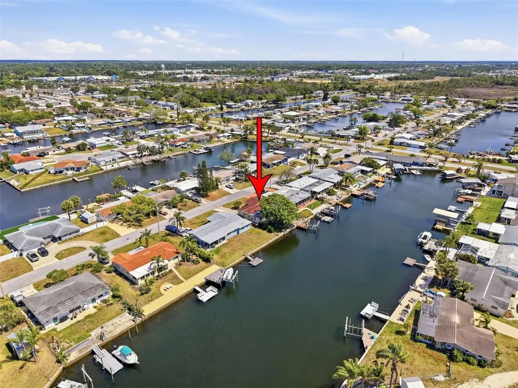 12813 3rd Isle Hudson FL 34667