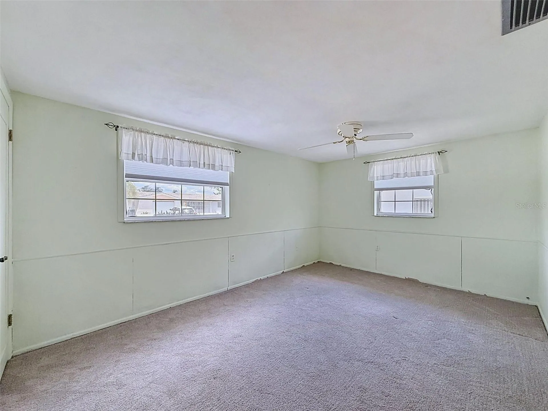 12813 3rd Isle Hudson FL 34667