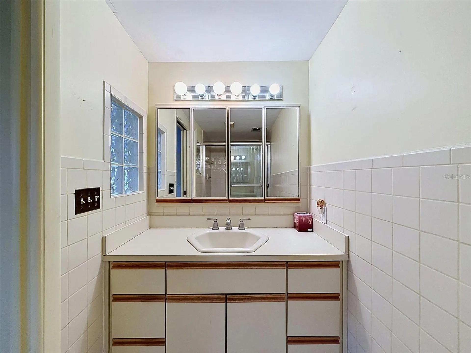12813 3rd Isle Hudson FL 34667