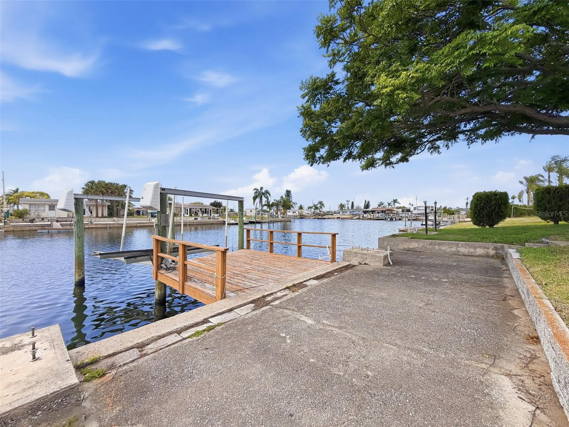 12813 3rd Isle Hudson FL 34667