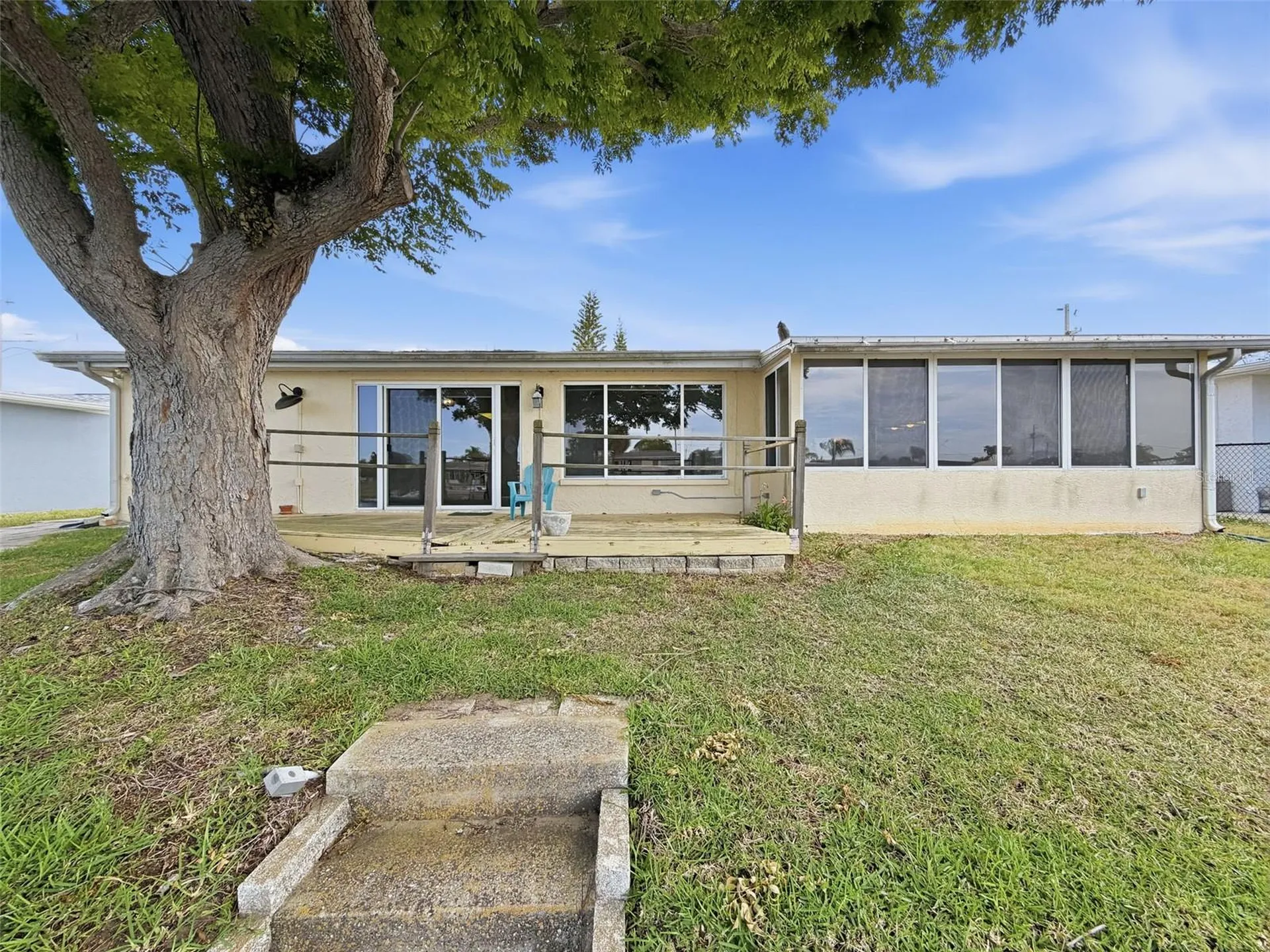 12813 3rd Isle Hudson FL 34667