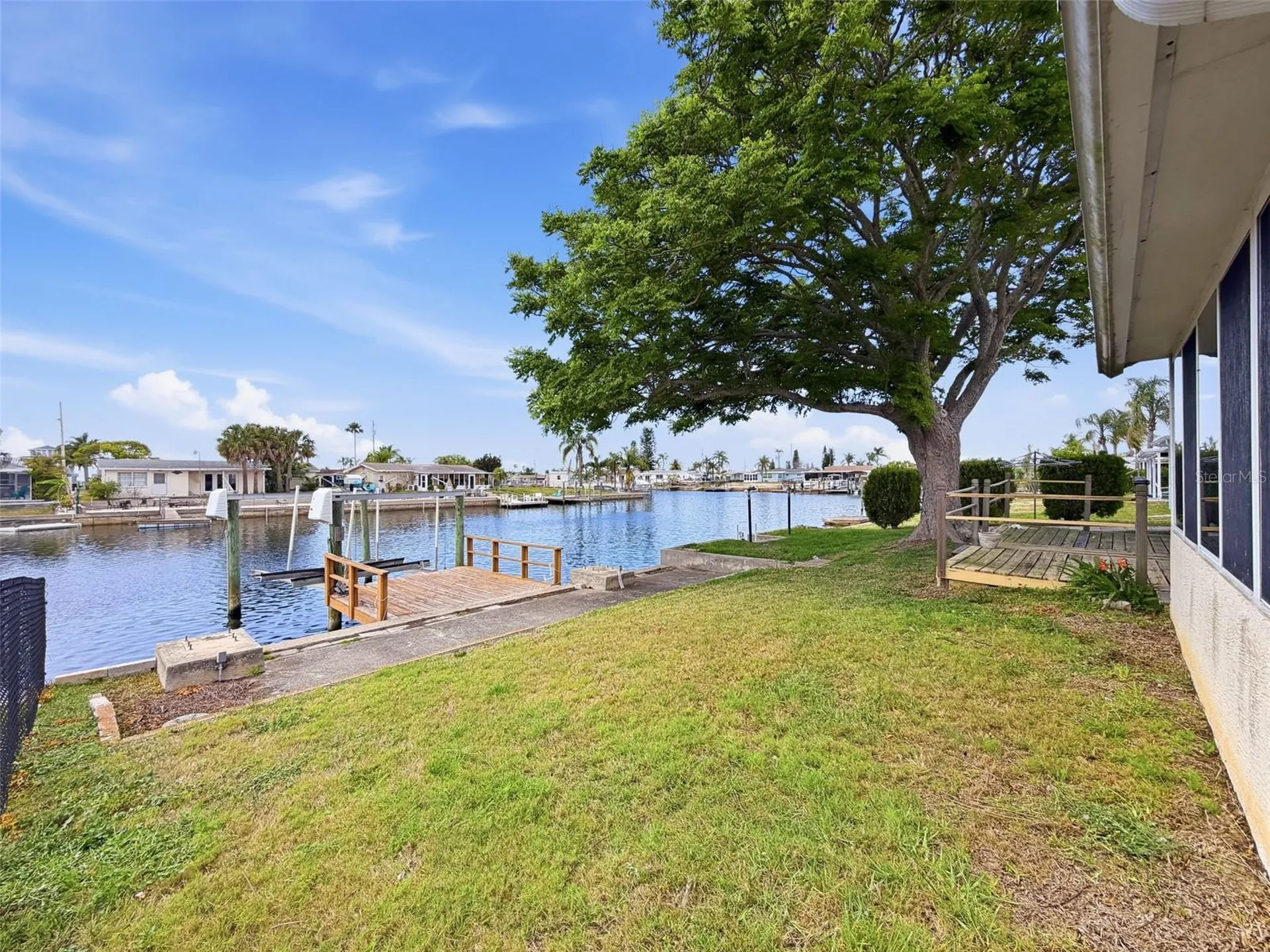 12813 3rd Isle Hudson FL 34667