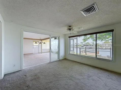 12813 3rd Isle Hudson FL 34667