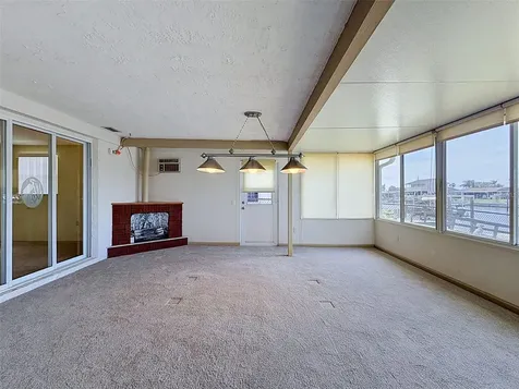 12813 3rd Isle Hudson FL 34667