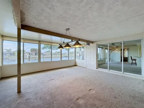 12813 3rd Isle Hudson FL 34667