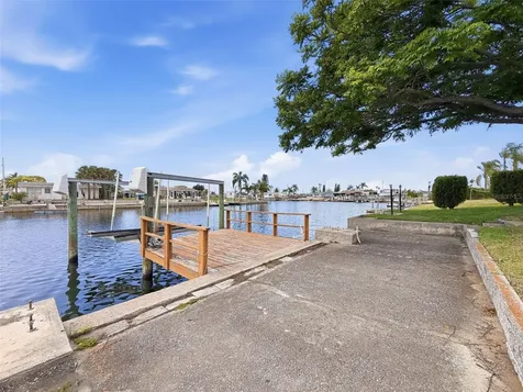 12813 3rd Isle Hudson FL 34667