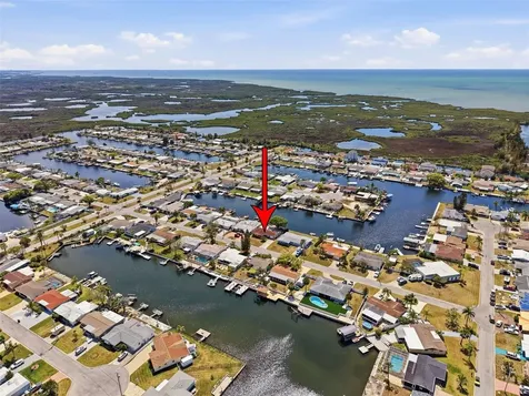 12813 3rd Isle Hudson FL 34667