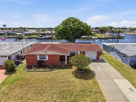 12813 3rd Isle Hudson FL 34667