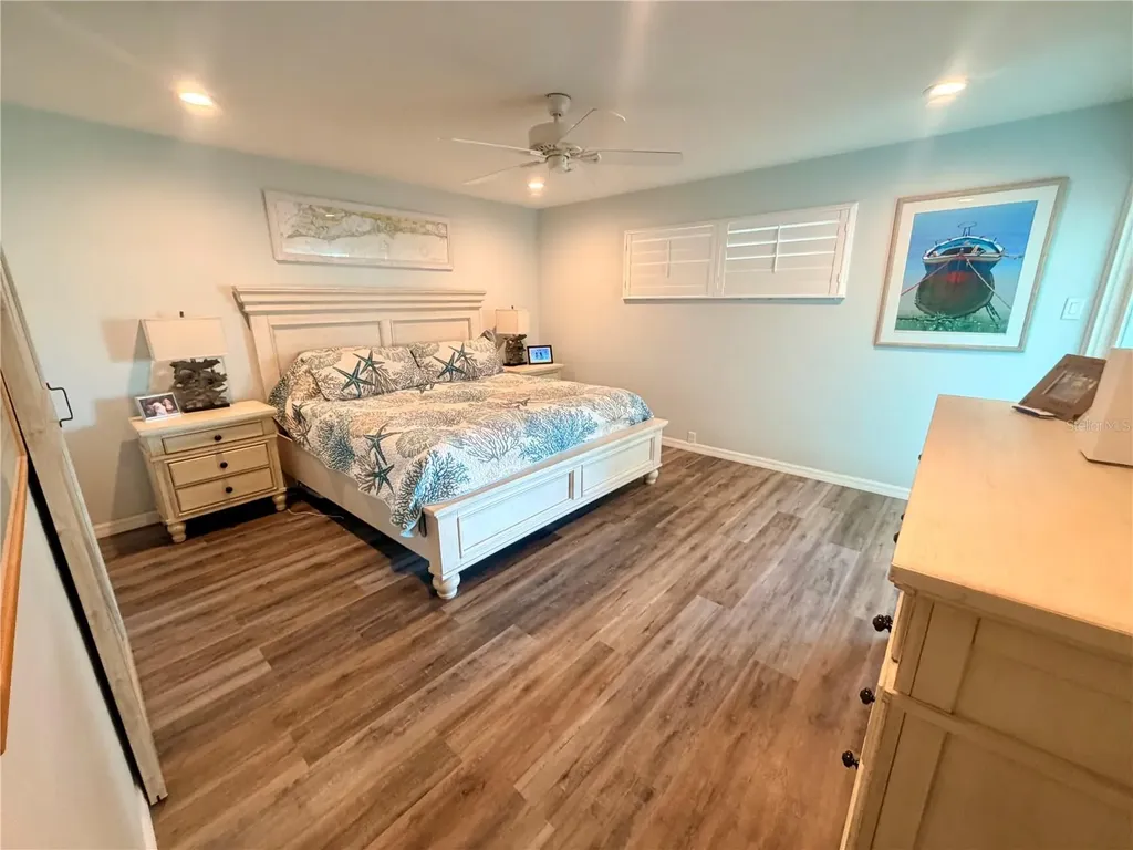 3708 Royal Palm Drive Bradenton FL 34210