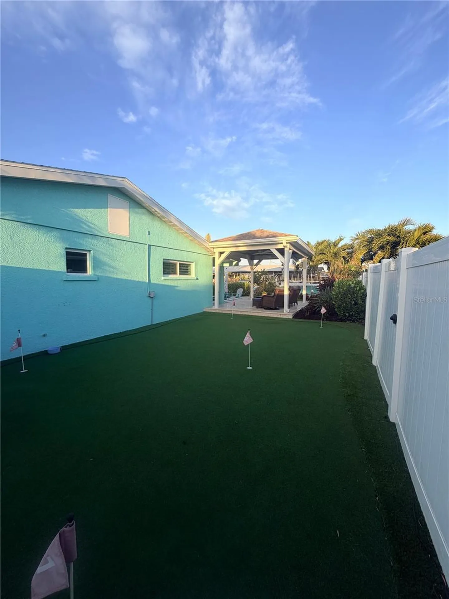 3708 Royal Palm Drive Bradenton FL 34210