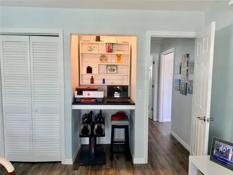 3708 Royal Palm Drive Bradenton FL 34210