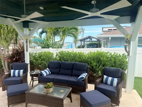 3708 Royal Palm Drive Bradenton FL 34210