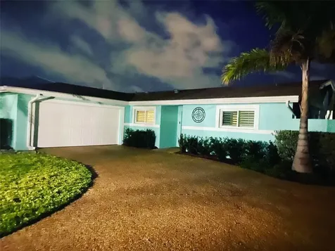 3708 Royal Palm Drive Bradenton FL 34210