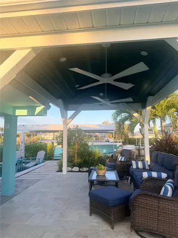 3708 Royal Palm Drive Bradenton FL 34210