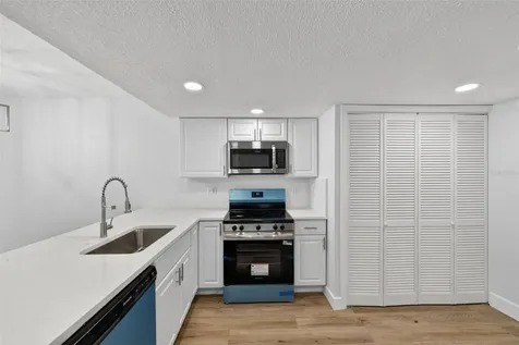 9824 Pocono Street Port Richey FL 34668