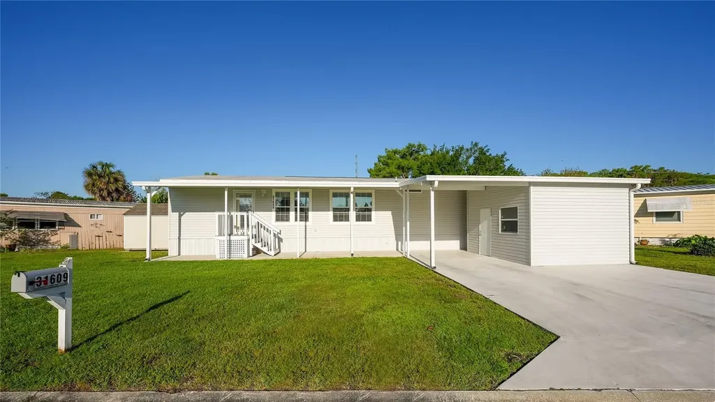 31609 Terrace Drive Tavares FL 32778