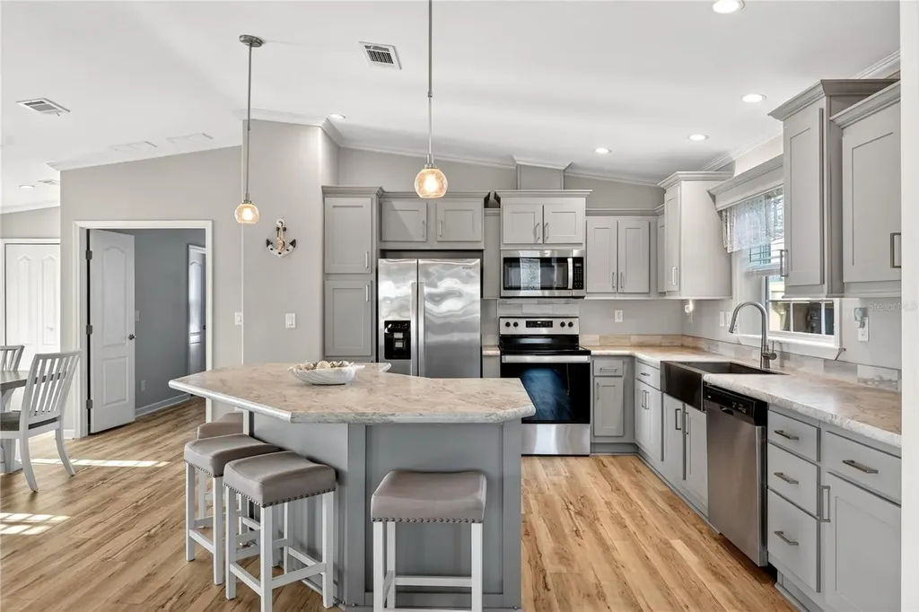 31609 Terrace Drive Tavares FL 32778