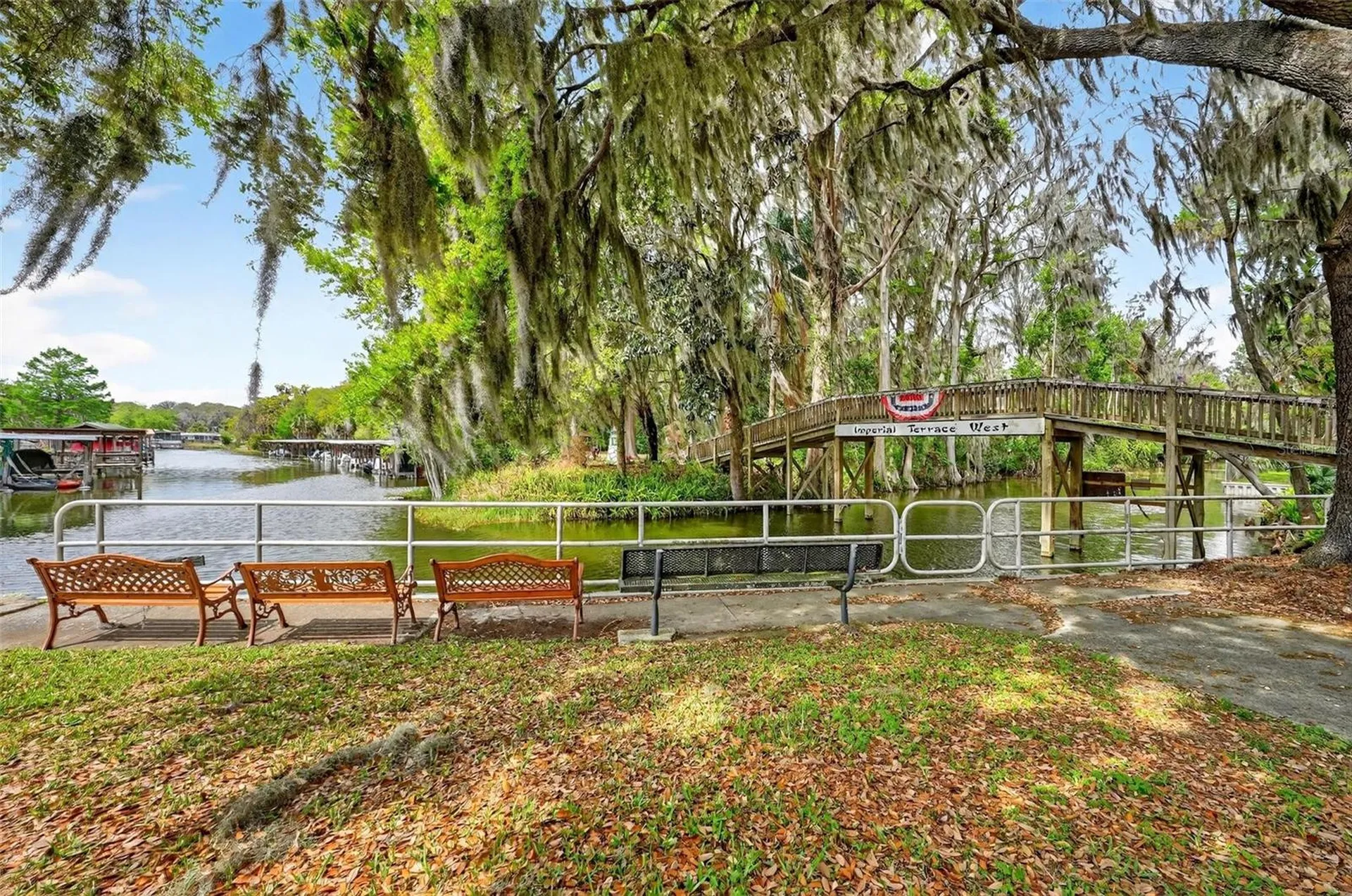 31609 Terrace Drive Tavares FL 32778