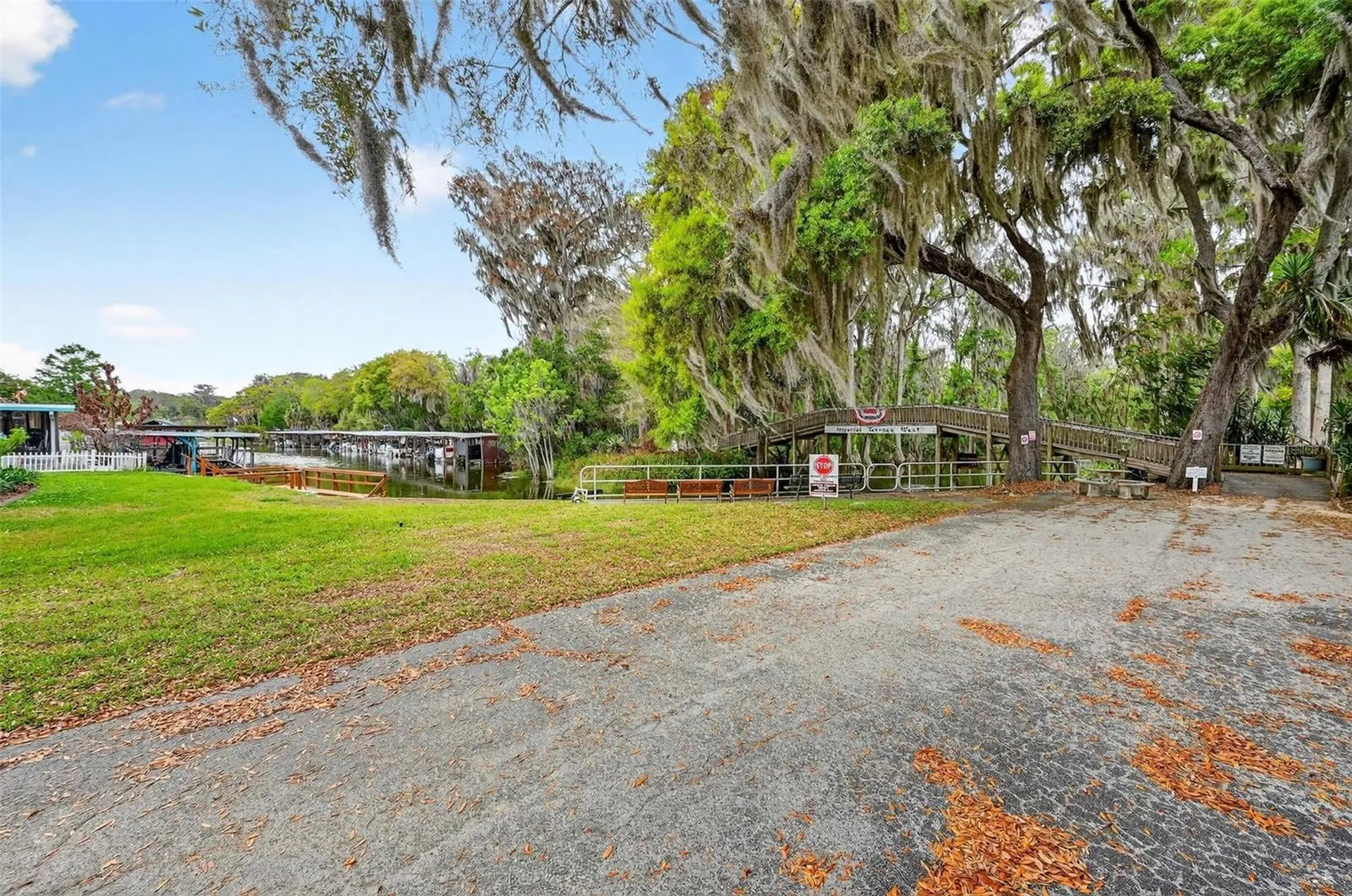 31609 Terrace Drive Tavares FL 32778