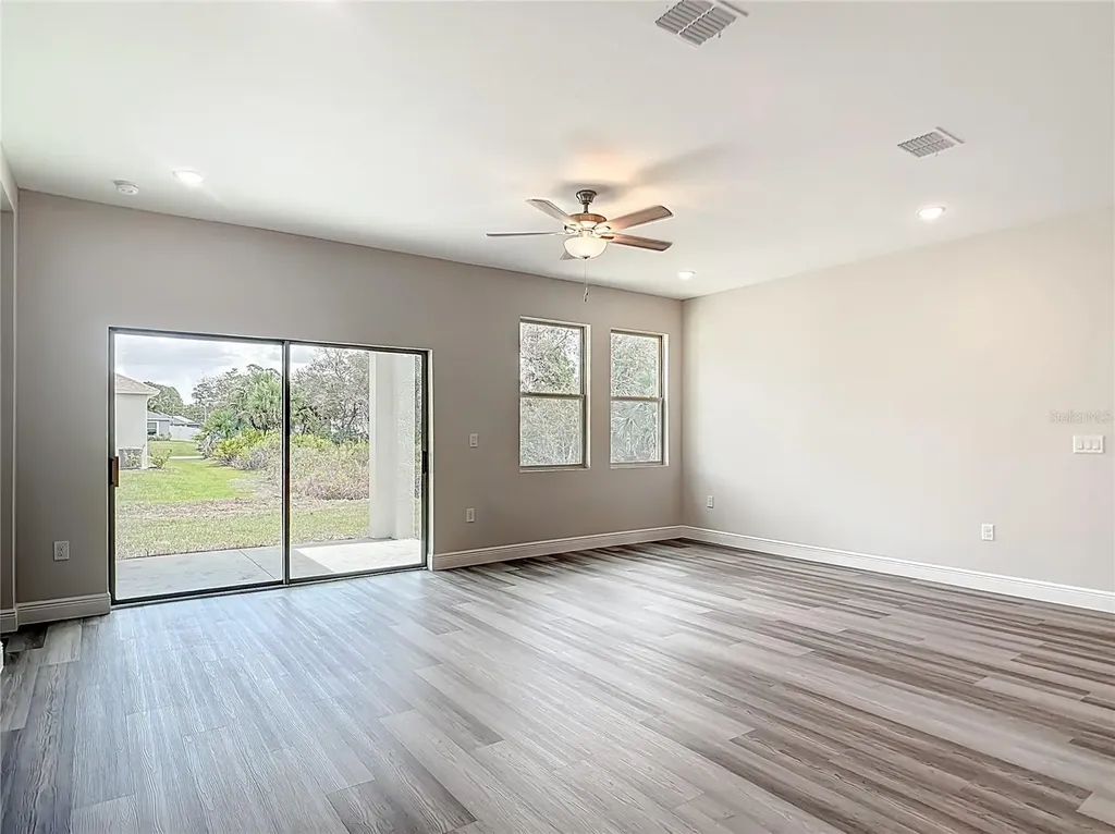 4329 N Chamberlain Boulevard North Port FL 34286