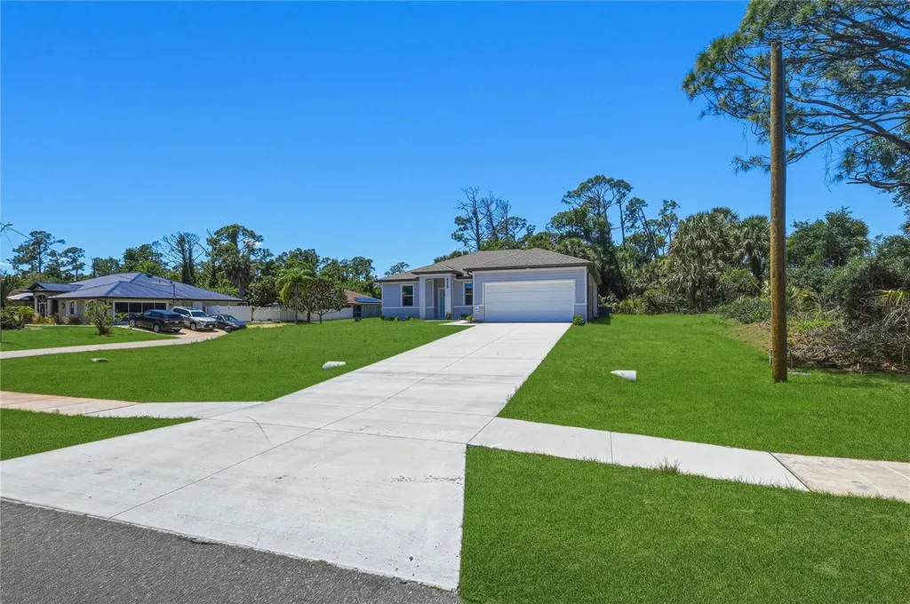4329 N Chamberlain Boulevard North Port FL 34286