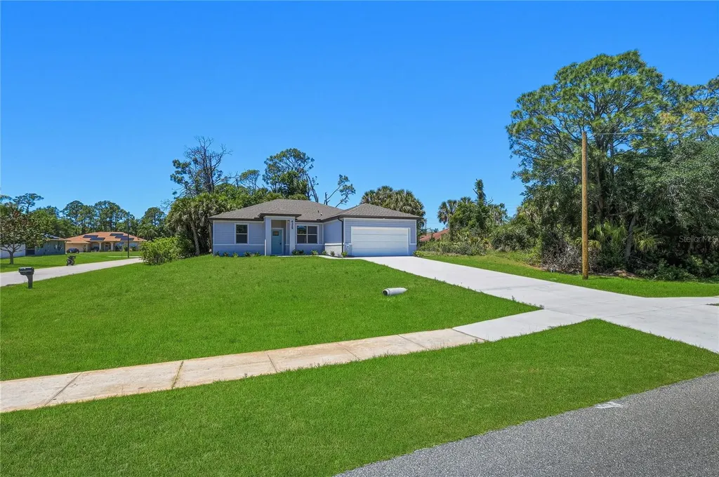 4329 N Chamberlain Boulevard North Port FL 34286