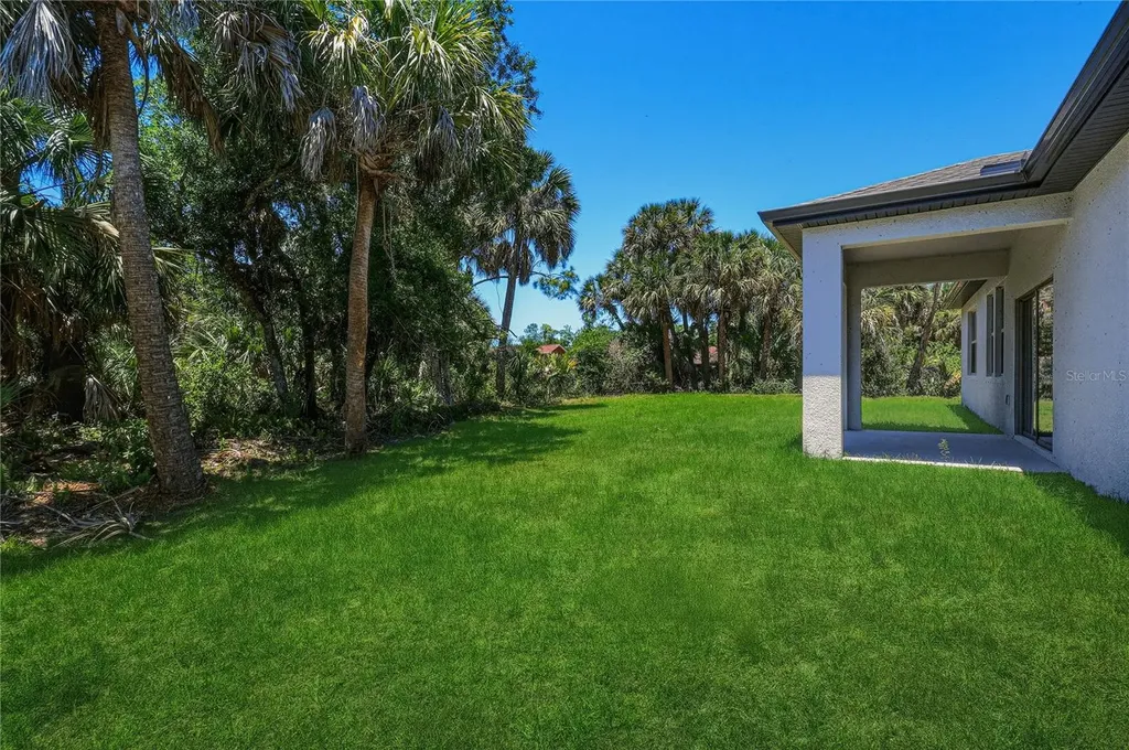 4329 N Chamberlain Boulevard North Port FL 34286