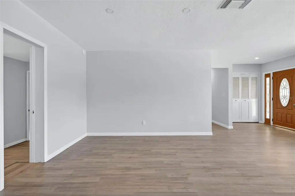 2272 Kent Road Deltona FL 32738