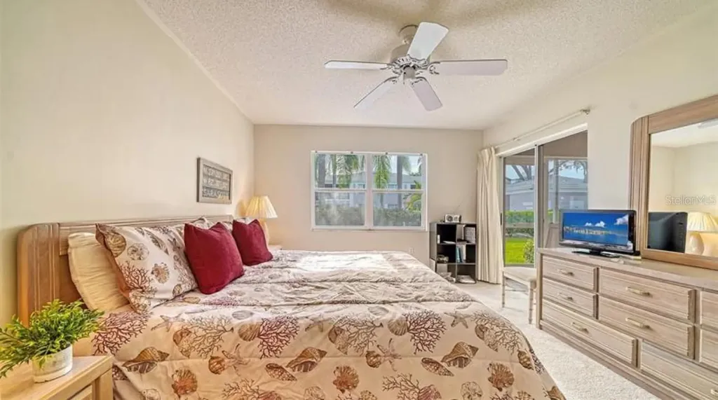 5655 Sheffield Greene Circle Sarasota FL 34235