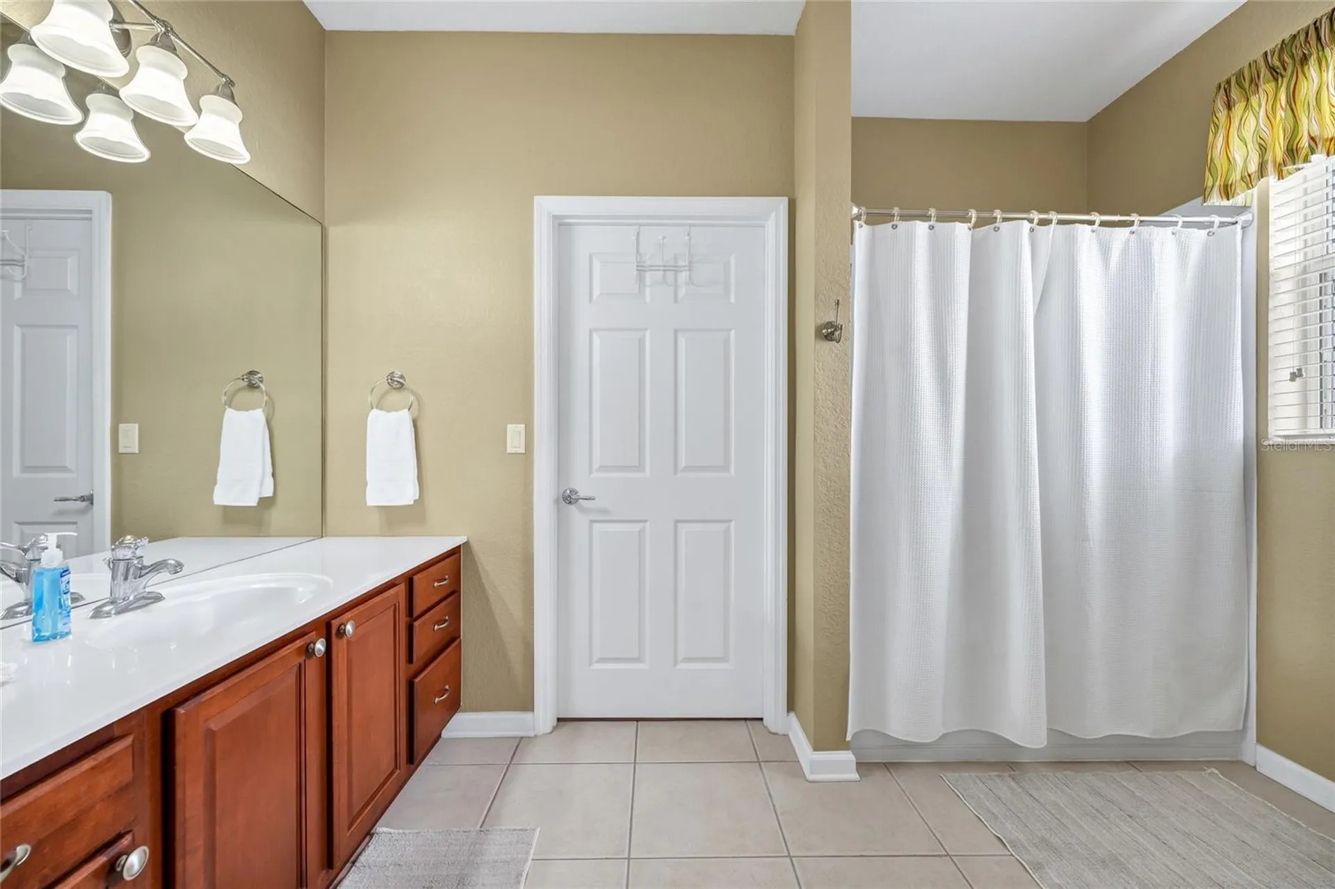 4114 Breakview Dr Drive Orlando FL 32819