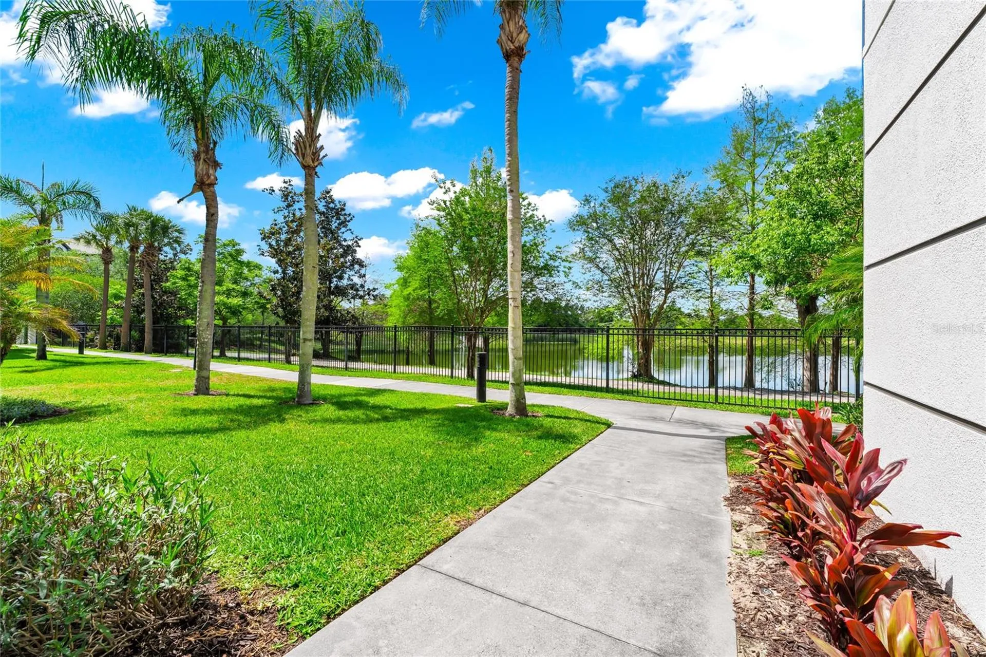 4114 Breakview Dr Drive Orlando FL 32819