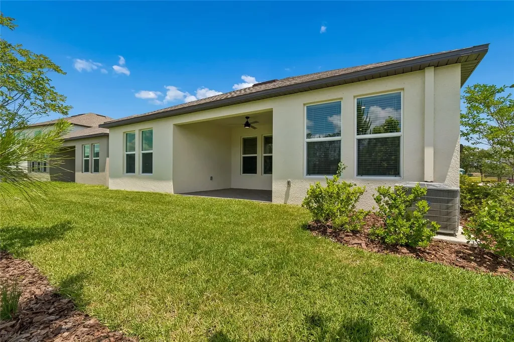 18238 Pearl View Place Lutz FL 33548