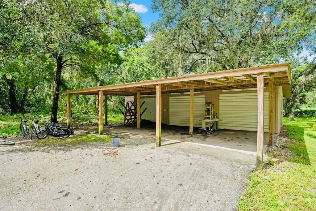 10245 E Trails End Road Floral City FL 34436