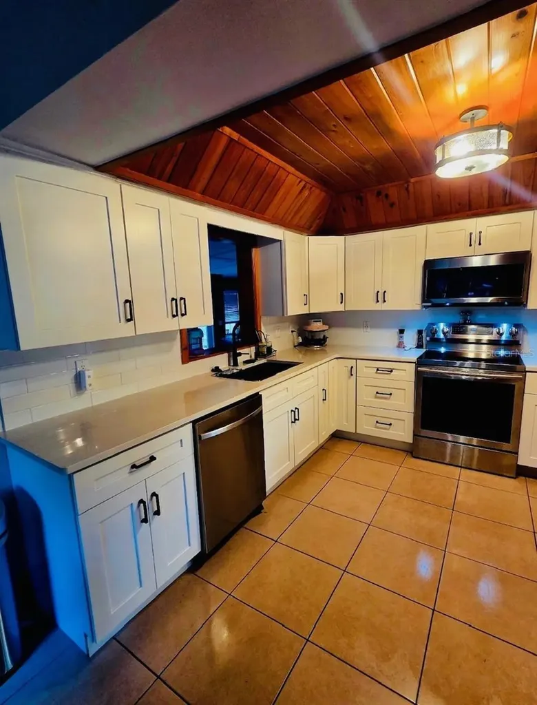 10245 E Trails End Road Floral City FL 34436