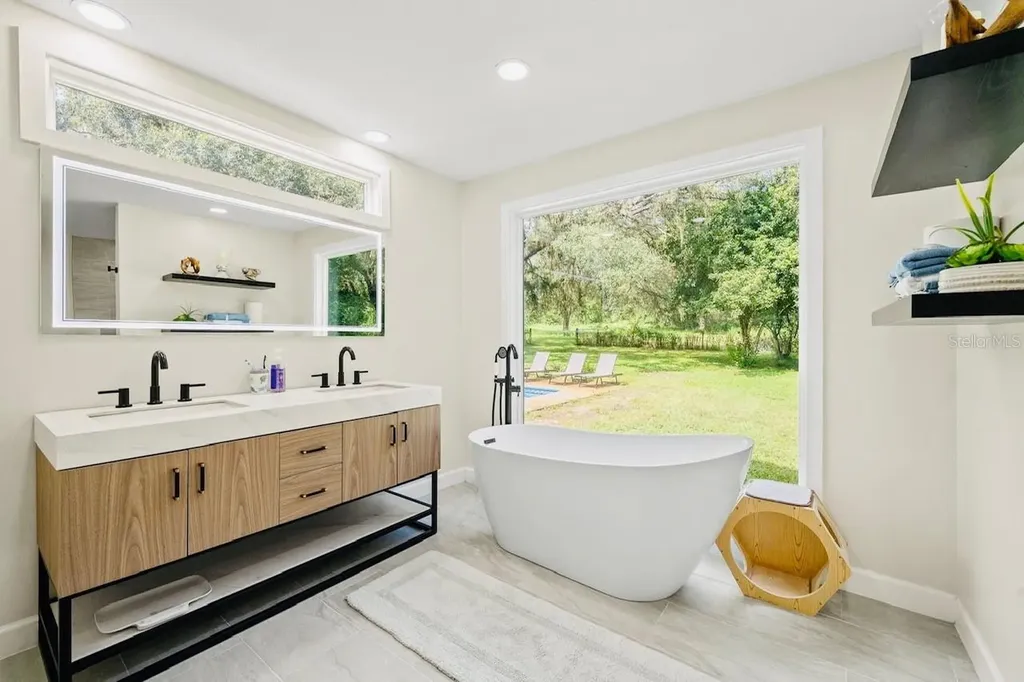 10245 E Trails End Road Floral City FL 34436