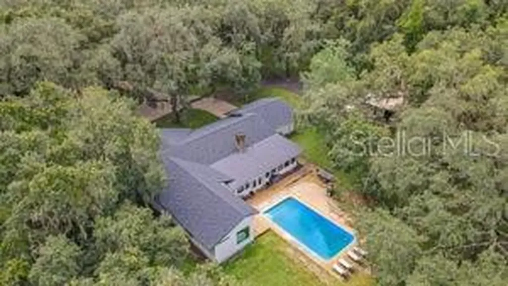10245 E Trails End Road Floral City FL 34436