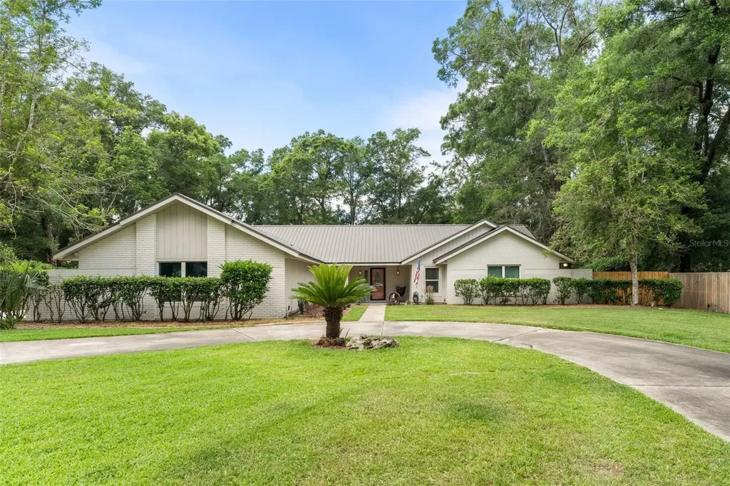 110 NE 53rd Court Ocala FL 34470