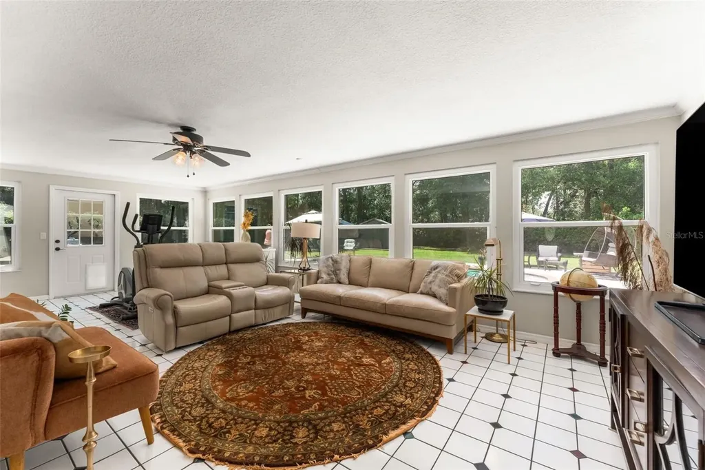 110 NE 53rd Court Ocala FL 34470
