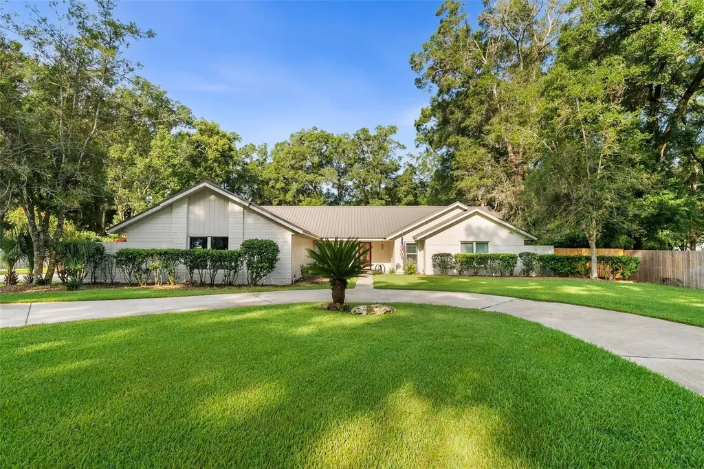 110 NE 53rd Court Ocala FL 34470