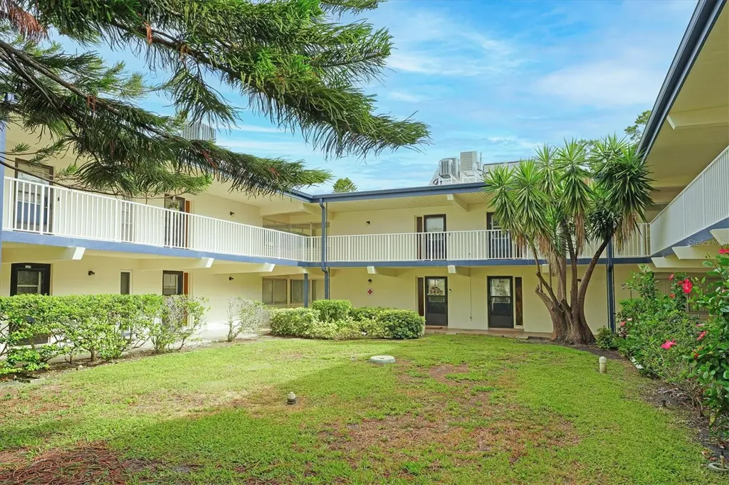 6100 12th Street S St Petersburg FL 33705
