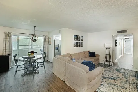 6100 12th Street S St Petersburg FL 33705