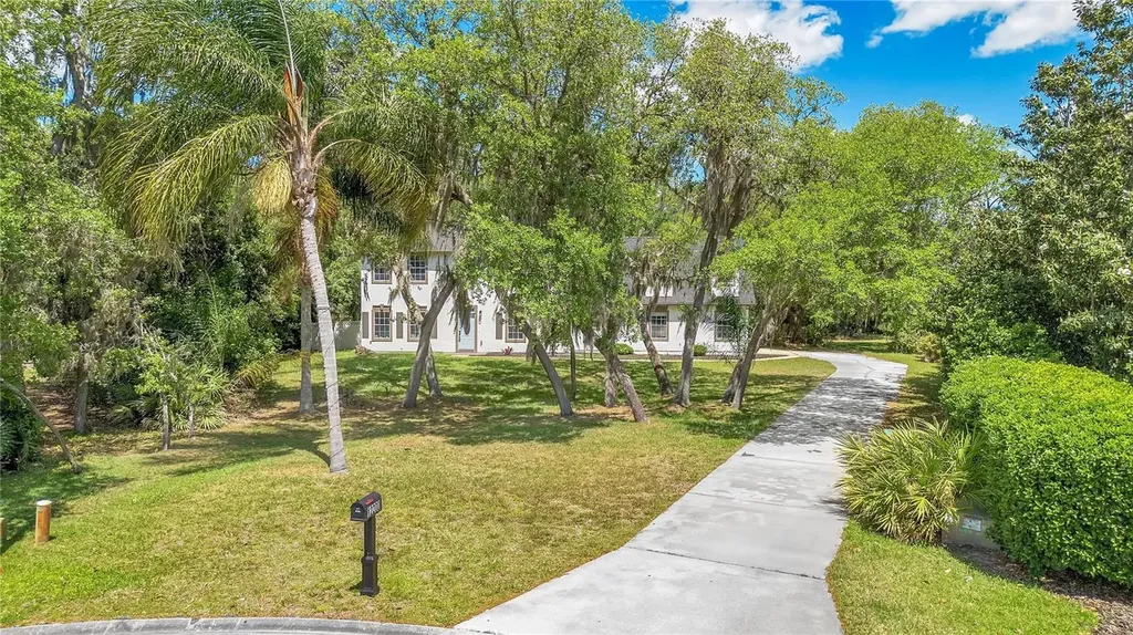 12200 Treetop Court Orlando FL 32832