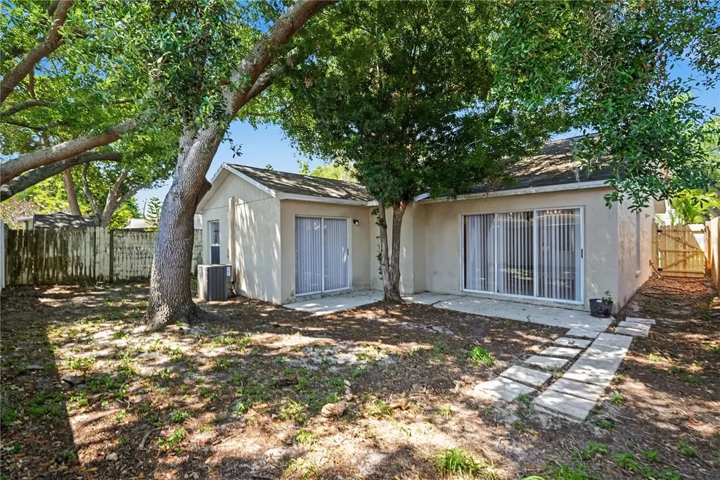 13618 Laraway Drive Riverview FL 33579