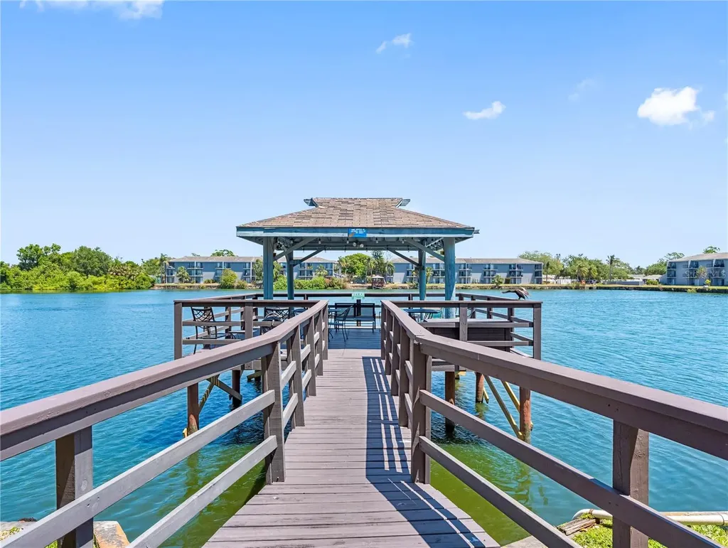 11485 Oakhurst Road Largo FL 33774