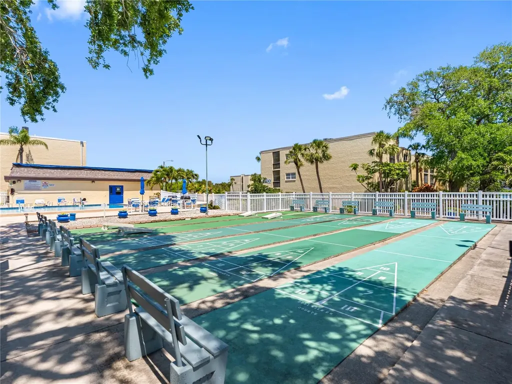 11485 Oakhurst Road Largo FL 33774