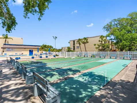 11485 Oakhurst Road Largo FL 33774