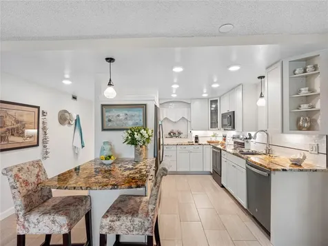11485 Oakhurst Road Largo FL 33774