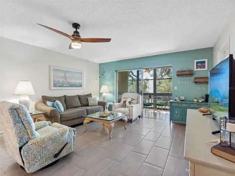 11485 Oakhurst Road Largo FL 33774